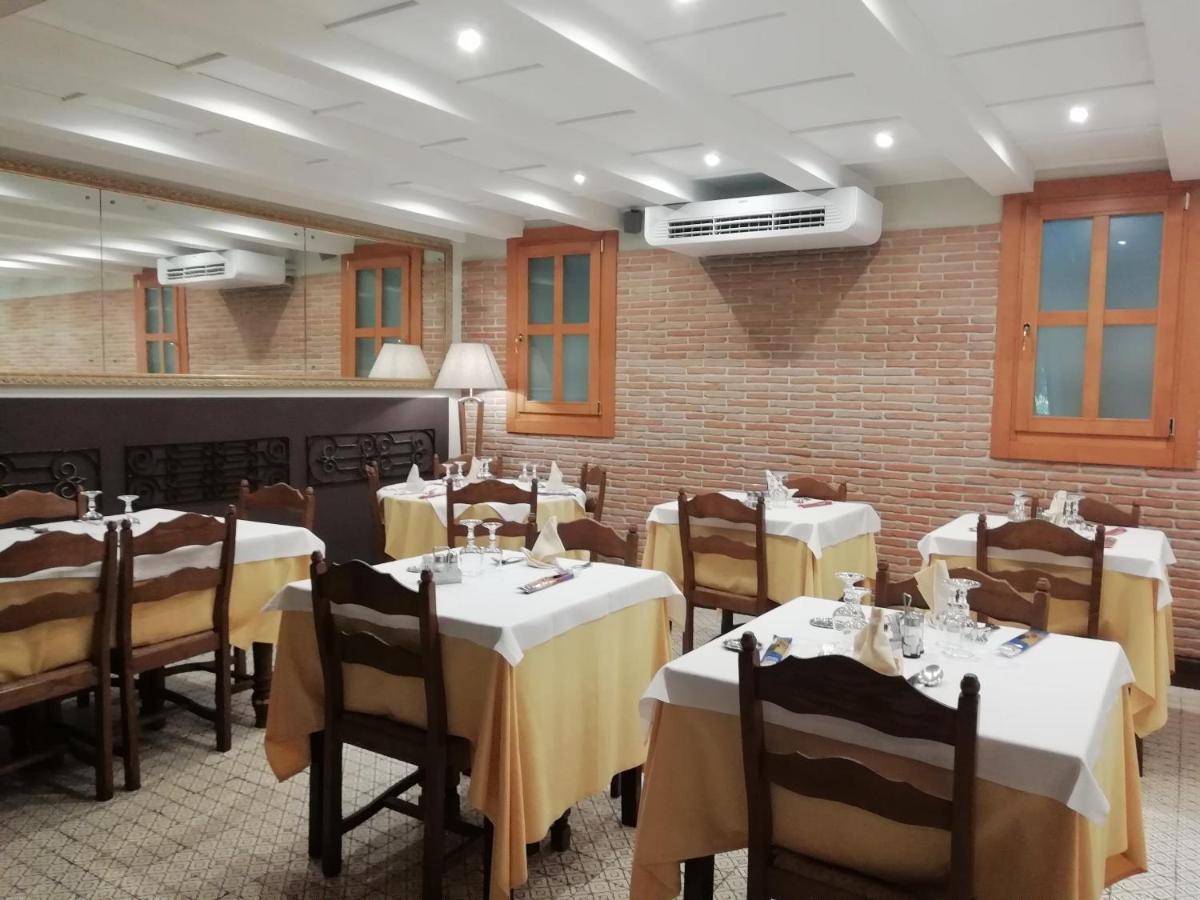 Albergo Ristorante Leon D'Oro Este Exterior photo